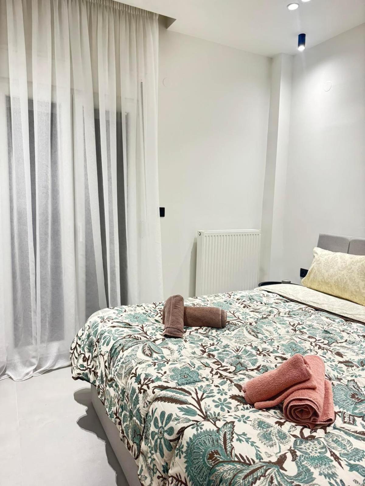 Luna-Your Urban Stay Thessalonique Extérieur photo